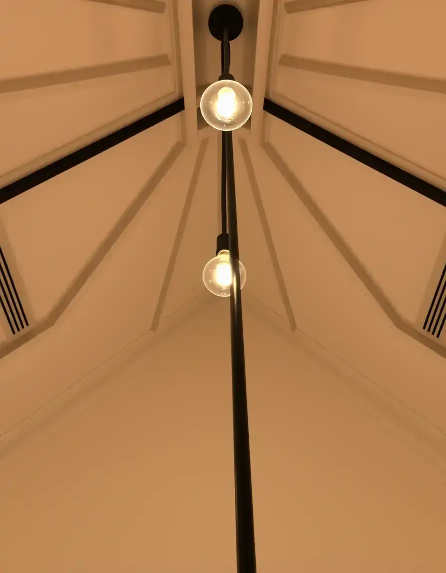 Praktischer Glühbirnenwechsler für hohe Deckenlampen